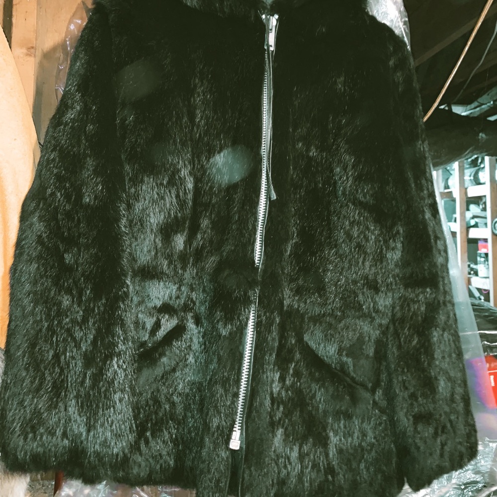 Black fur Sip up Jacket